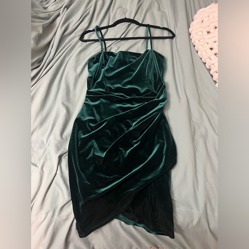Windsor velvet dress worn once